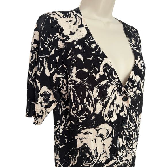 Talbots Sweaters - Talbots Black and White Floral Cardigan Short Sleeve V Neck Button Size Medium P